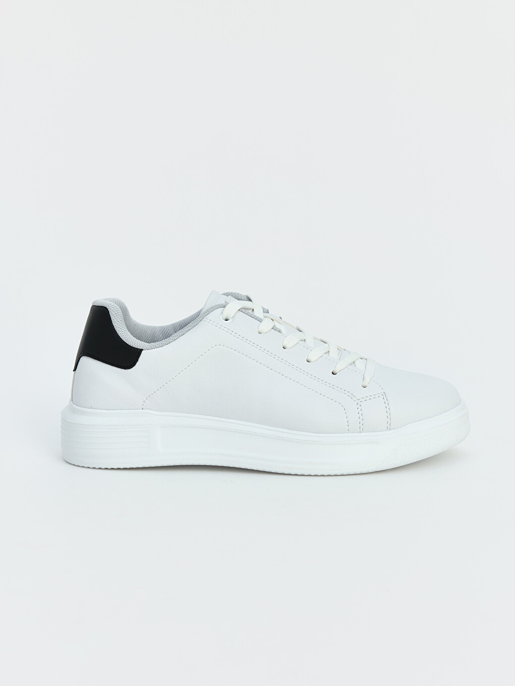 Beyaz Suni Deri Görünümlü Kalın Tabanlı Erkek Sneaker-1