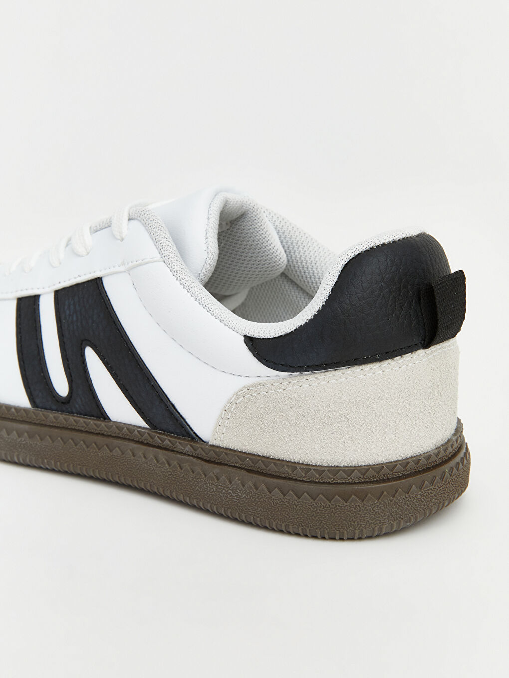 Beyaz Süet Görünümlü Erkek Çocuk Spor Ayakkabı-4