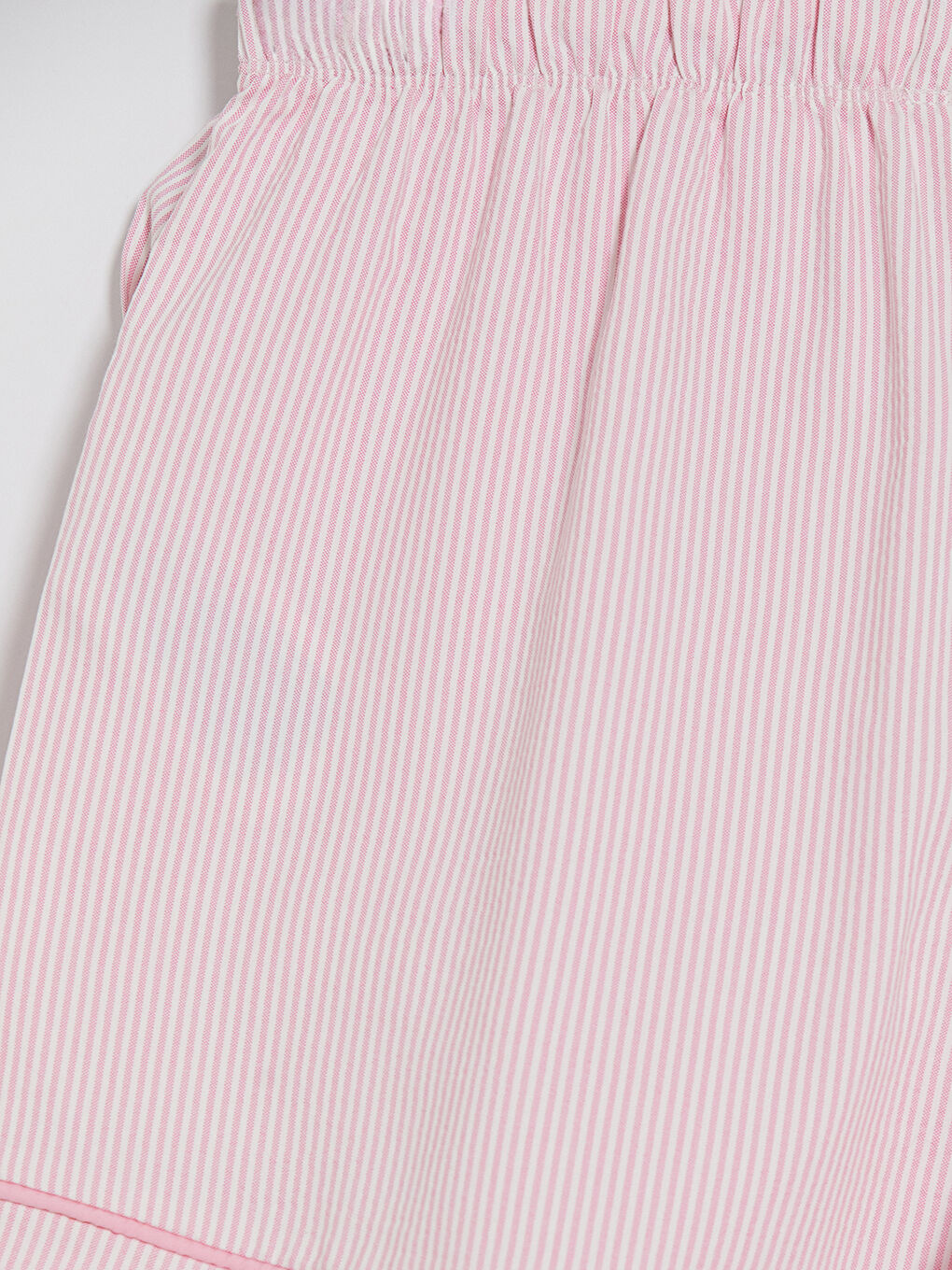 Pembe V Yaka Çizgili Kadın Şortlu Pijama Takımı-5