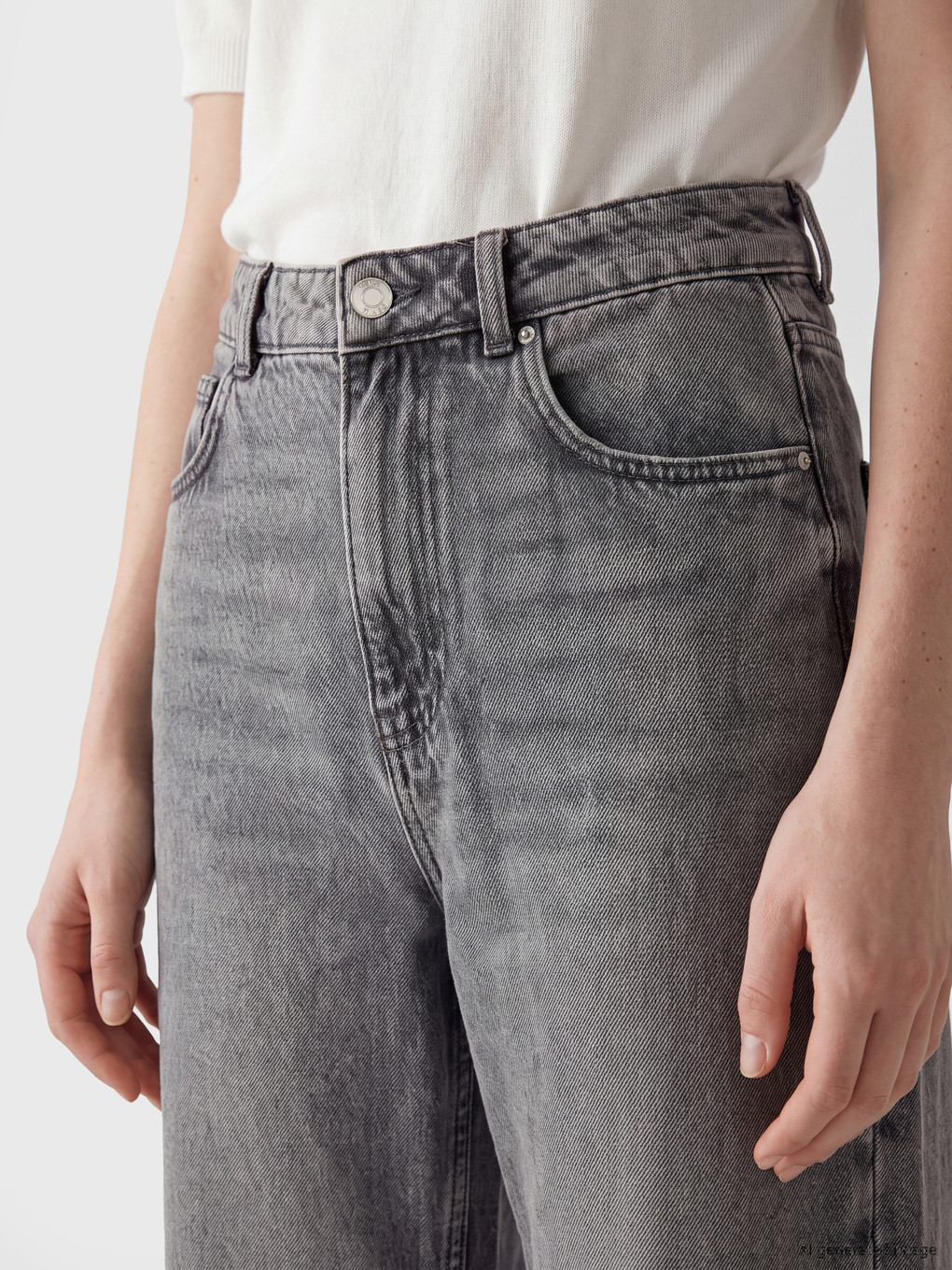 Woman Grey Jeans-2
