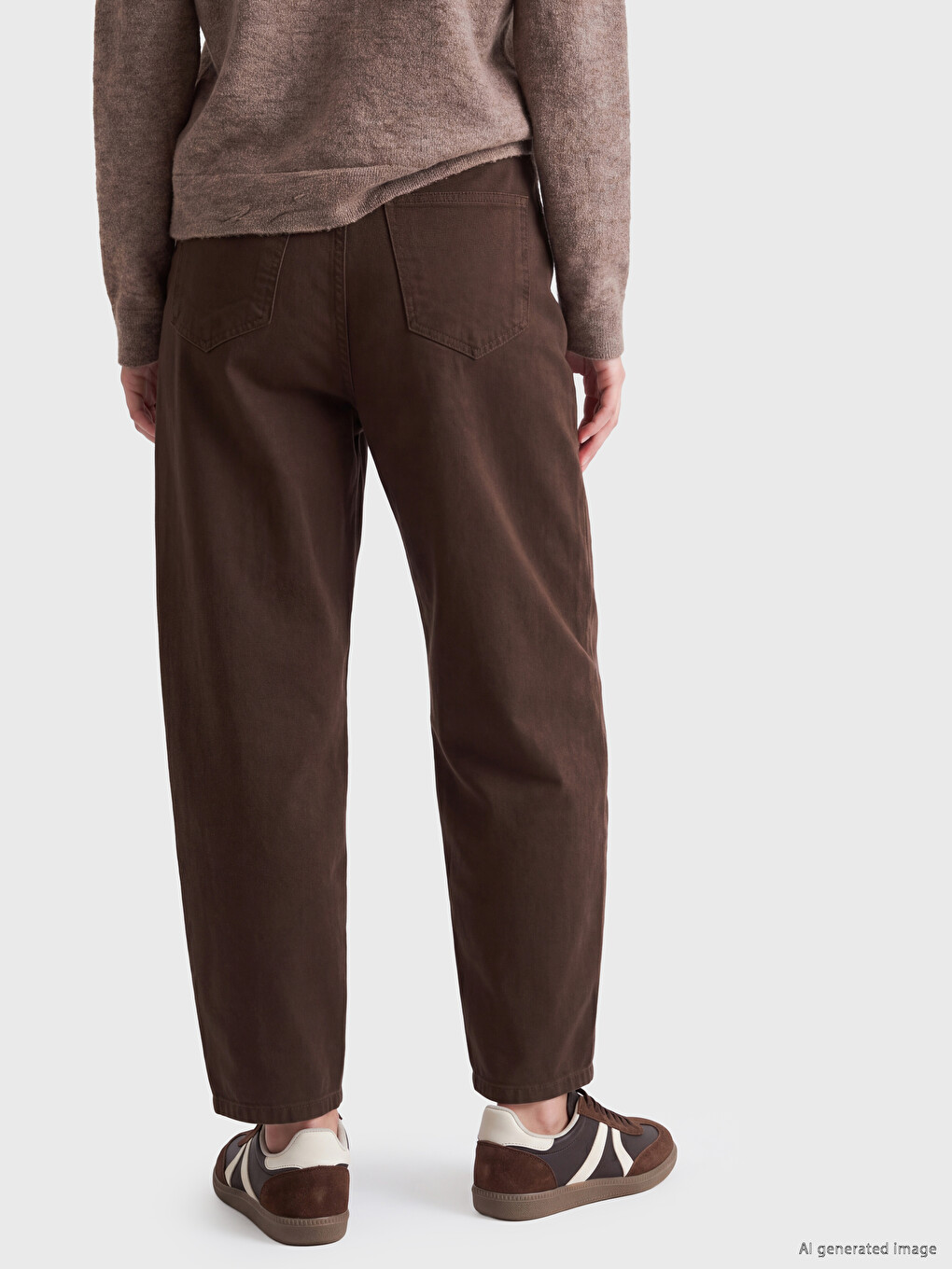 Pocketed Barrel Jean-3