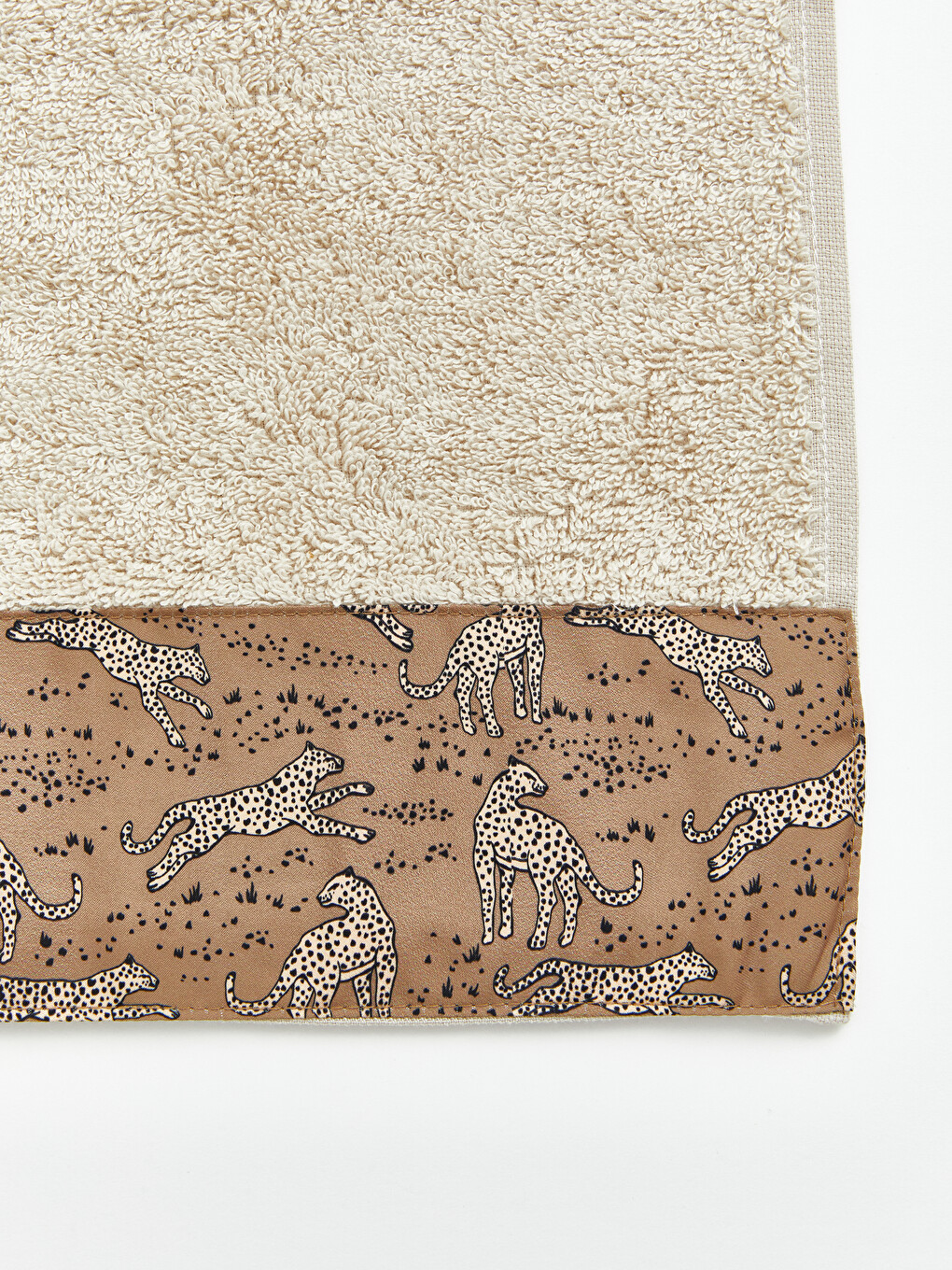 Peshqir Dore Pambuku Me Motiv Leopardi 50x80 Cm-1