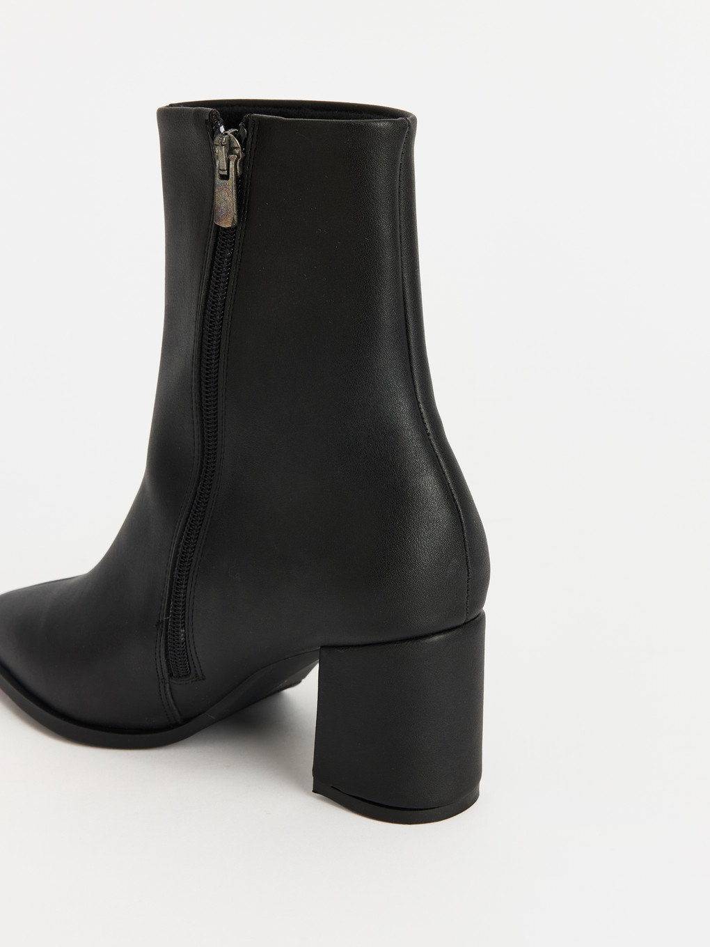 Pointed Toe Zippered Women's Boot-2