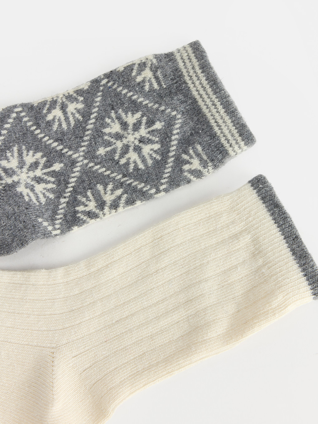 Woman Grey Ankle Socks-1