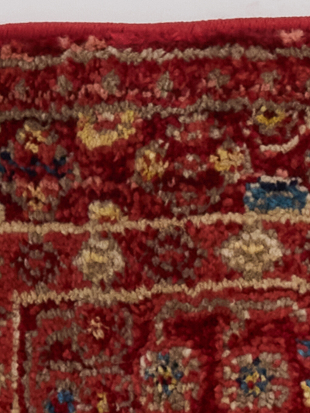 Karışık Geleneksel Desenli Püskül Detaylı Halı 80x150 Cm-1