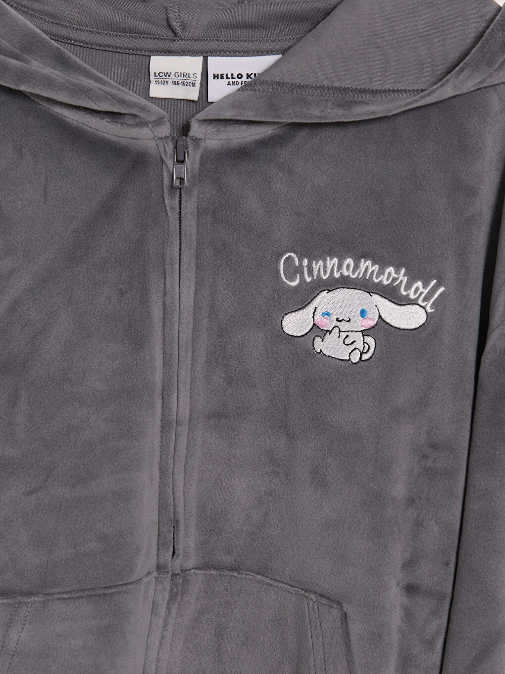 Cinnamoroll Embroidered Girls' Velvet Tracksuit Set-3