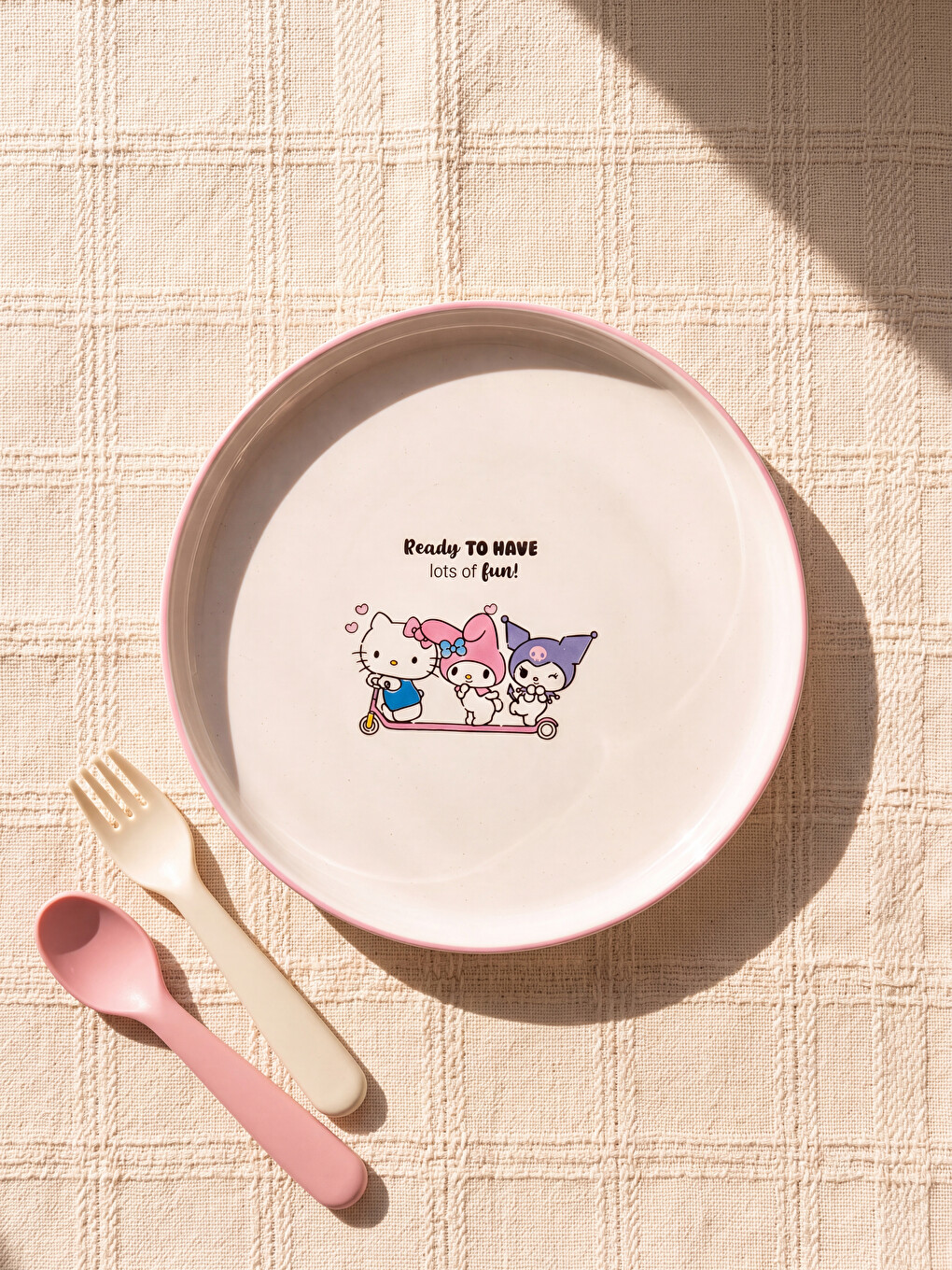 Karışık Hello Kitty Baskılı Seramik Pasta Tabağı