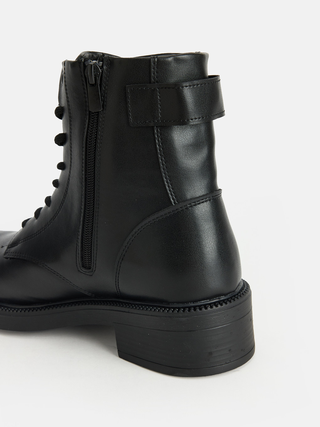 Woman Black Boots-2