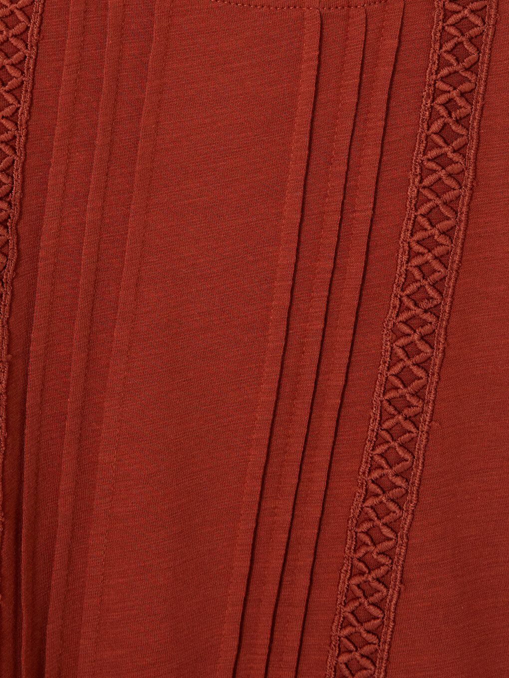 Bluza Sa Okruglim Izrezom, Vezenim Detaljima I Naborima Za Žene-5