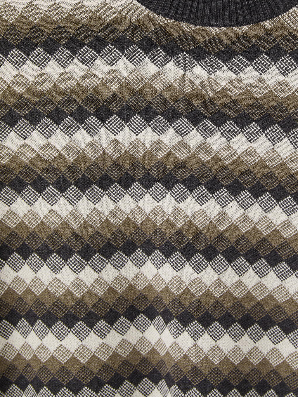Argyle Patterned Men's Knitwear Sweater-5