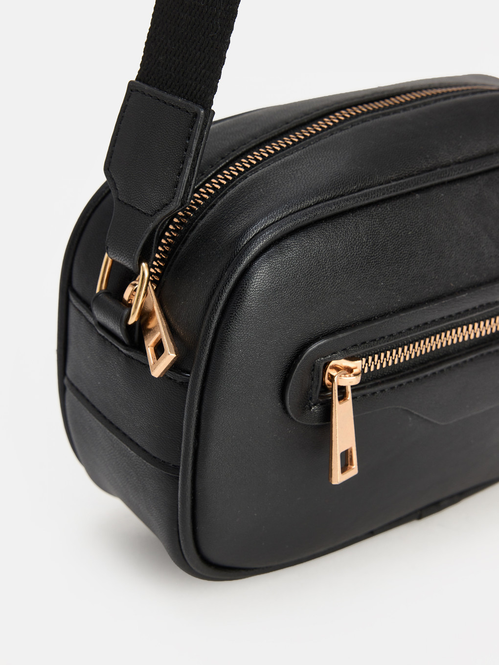 Woman Black Shoulder Bag-2