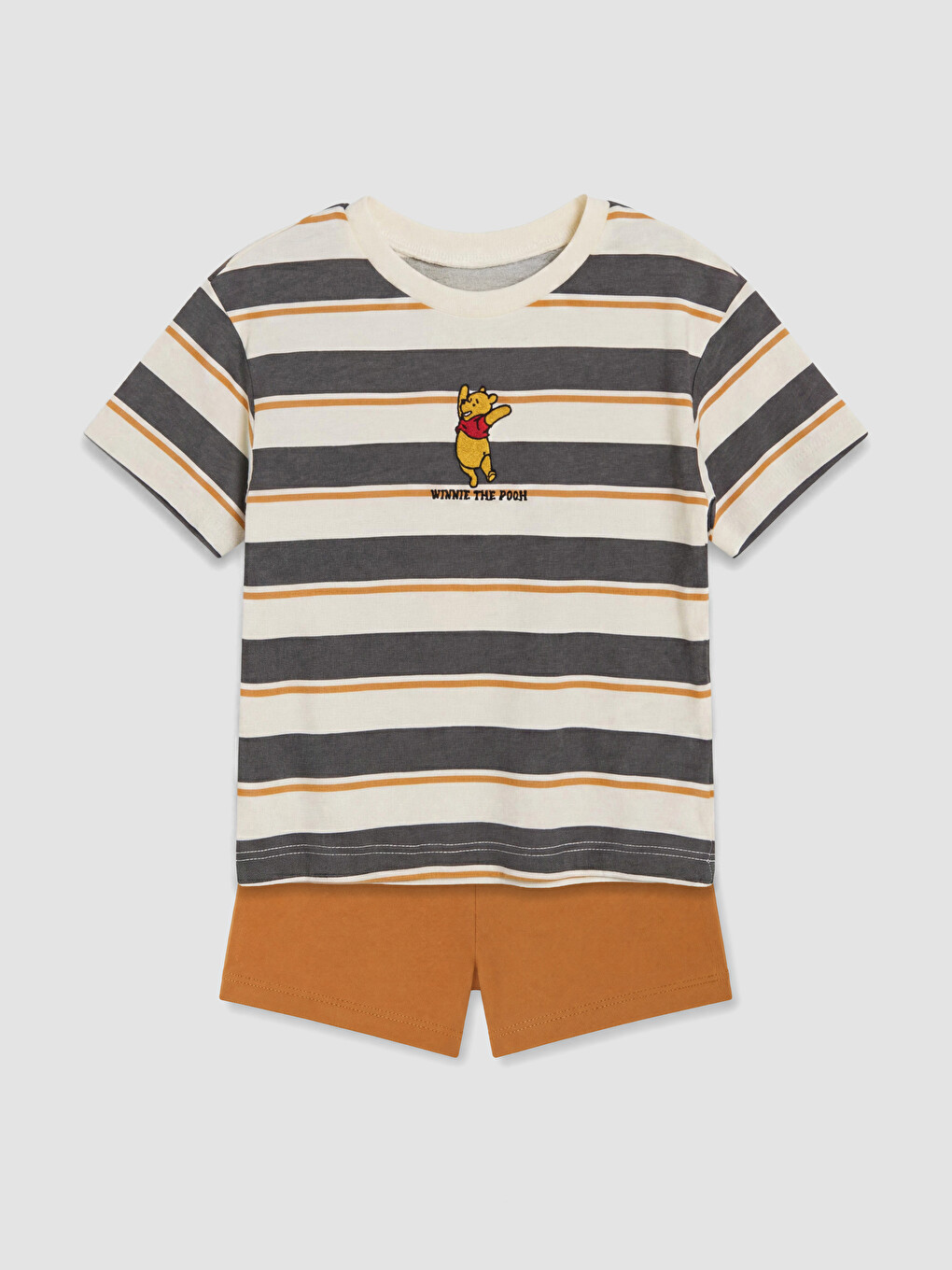 Ekru Winnie The Pooh Erkek Bebek Tişört Ve Şort Takım