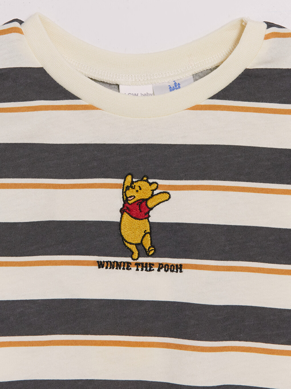 Ekru Winnie The Pooh Erkek Bebek Tişört Ve Şort Takım-3