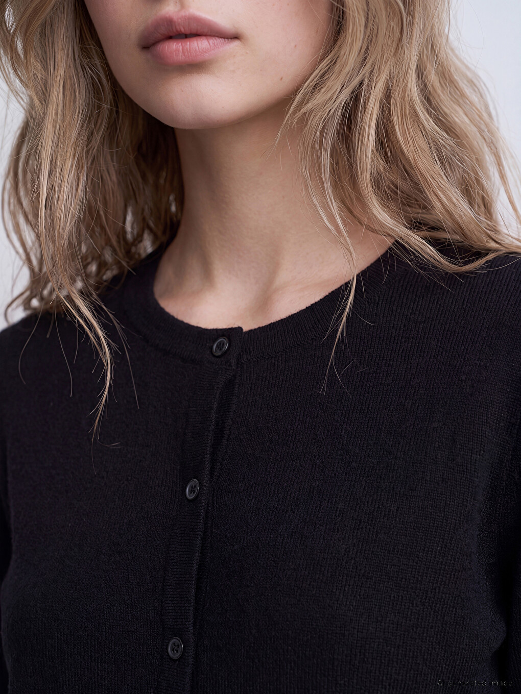 Crew Neck Women's Knitwear Cardigan-2