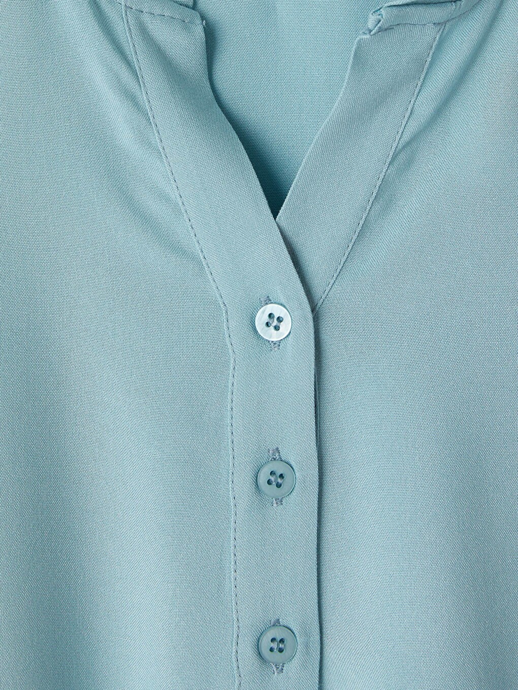 Mavi Fırfırlı Kaçık Yaka Bluz-1