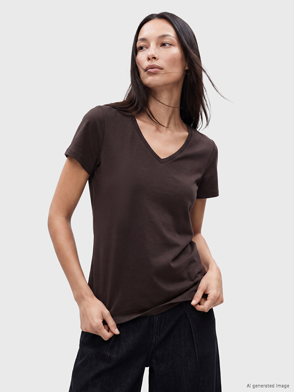 T-shirt Me Jakë V Për Gra