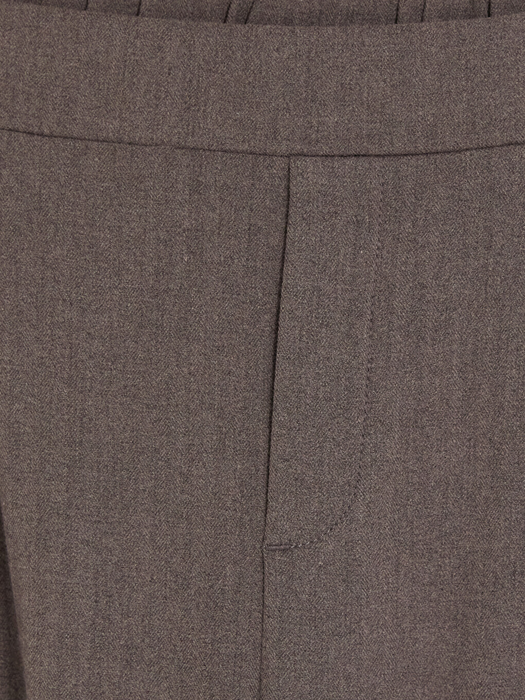 Pantallona Stofi Carrot Fit Për Gra-5