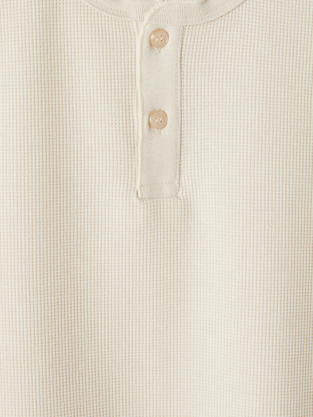 Bej Henley Yaka Dokulu Erkek Tişört-5