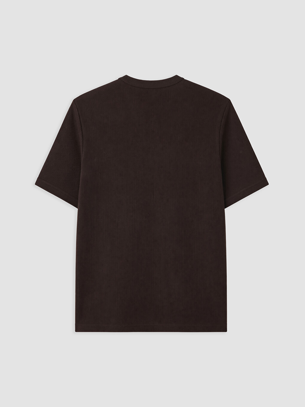Kahverengi Henley Yaka Dokulu Erkek Tişört-1