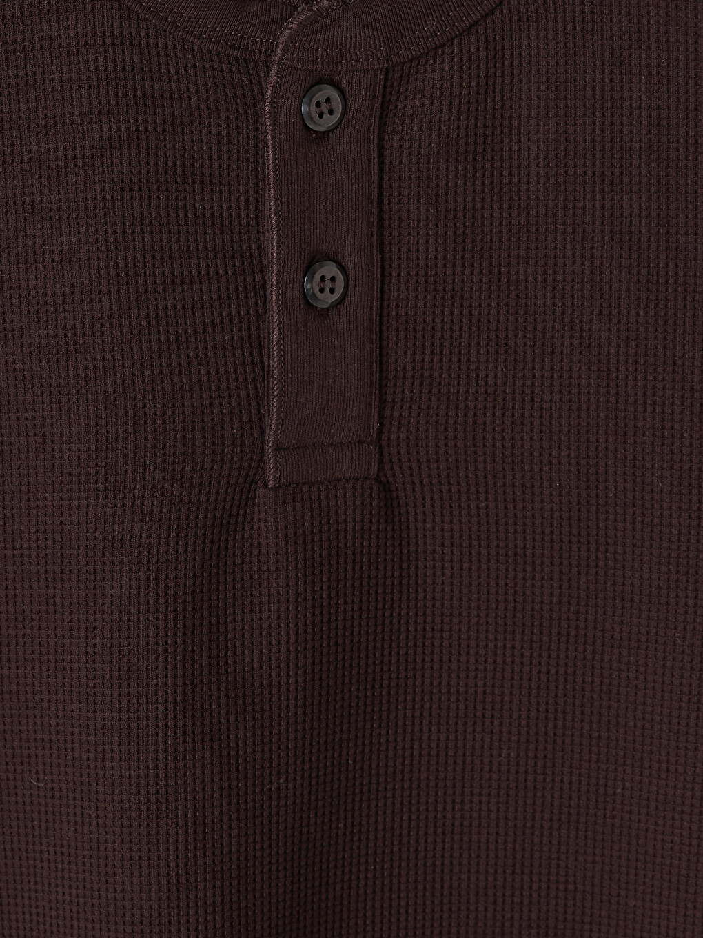 Kahverengi Henley Yaka Dokulu Erkek Tişört-2