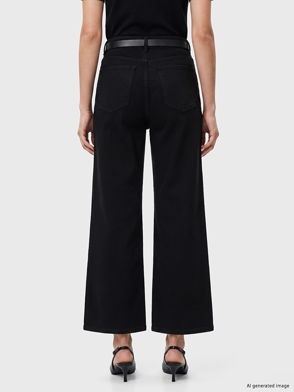 Siyah Kemerli Culotte Fit Kadın Jean Pantolon-3