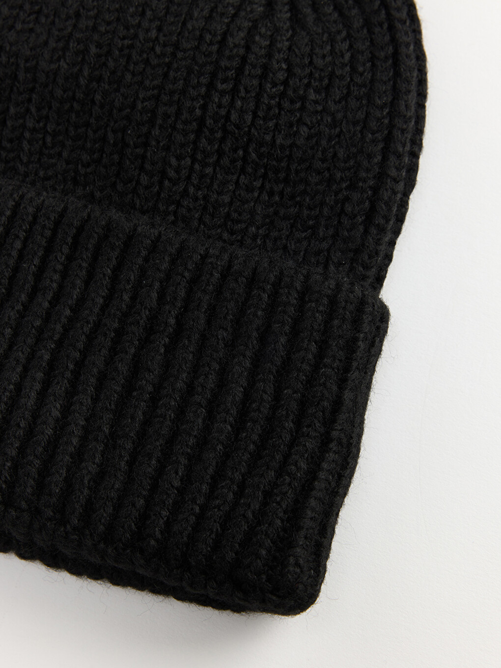 Women's Foldable Edged Knitwear Beanie-1