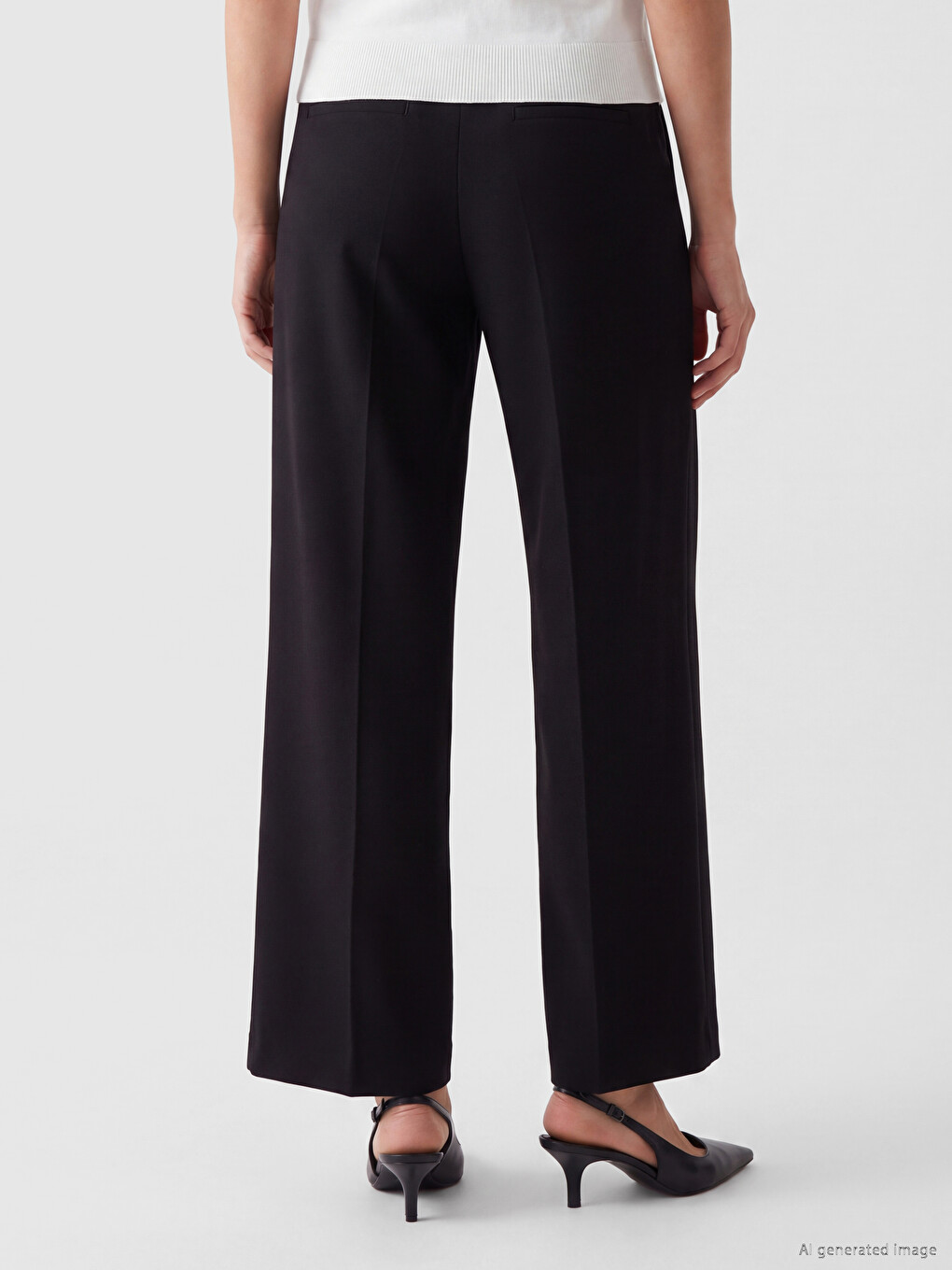 Siyah Loose Fit Kadın Pileli Kumaş Pantolon-3