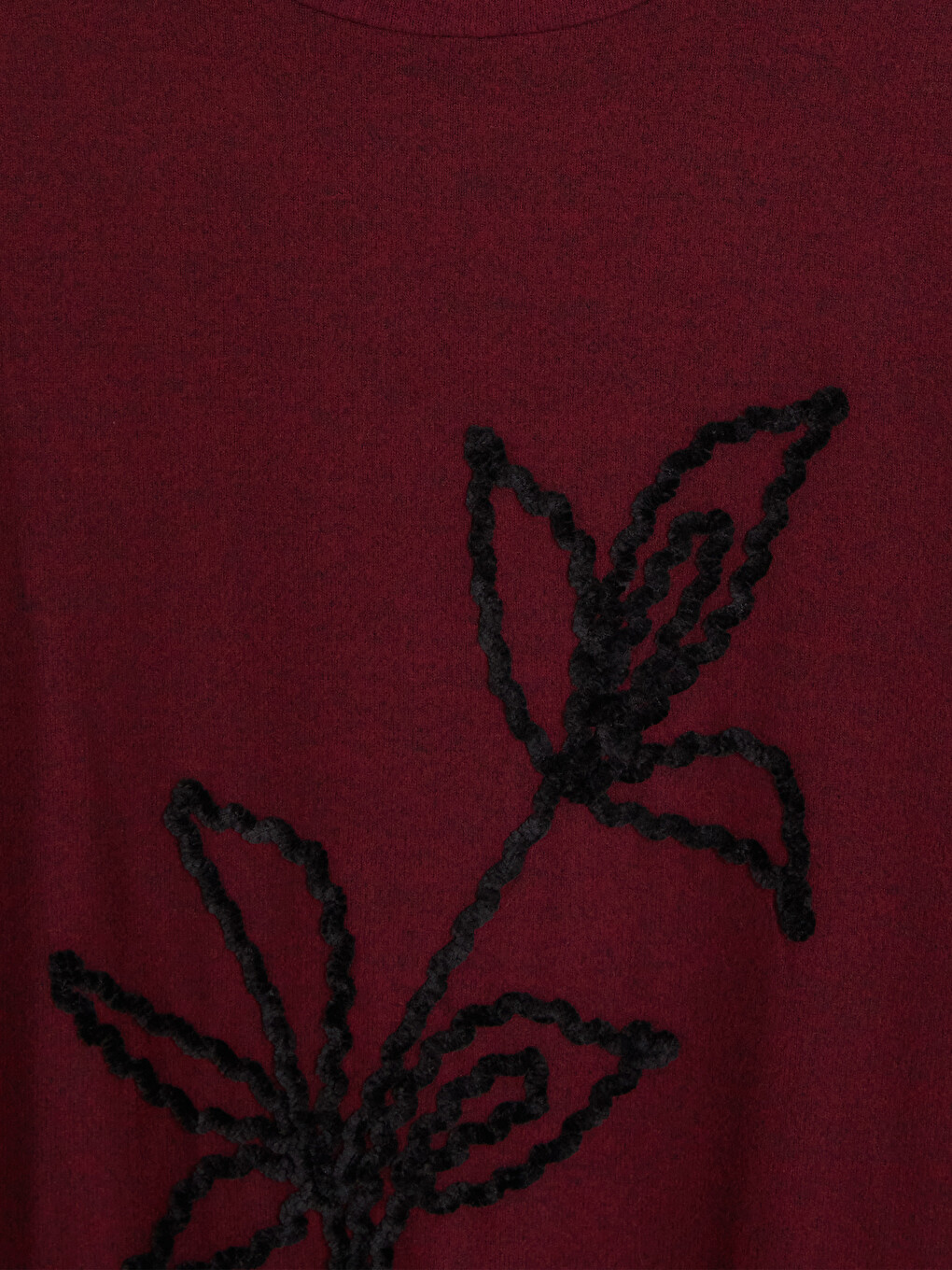 Bordo Bisiklet Yaka Nakışlı Kadın Tişört-1