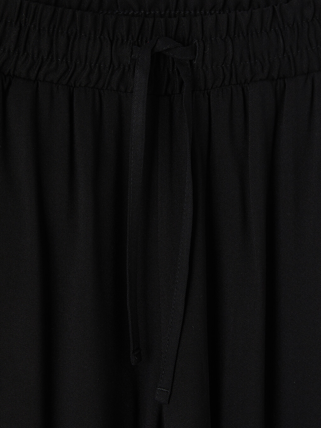 Siyah Beli Lastikli Geniş Paça Kadın Pantolon-5