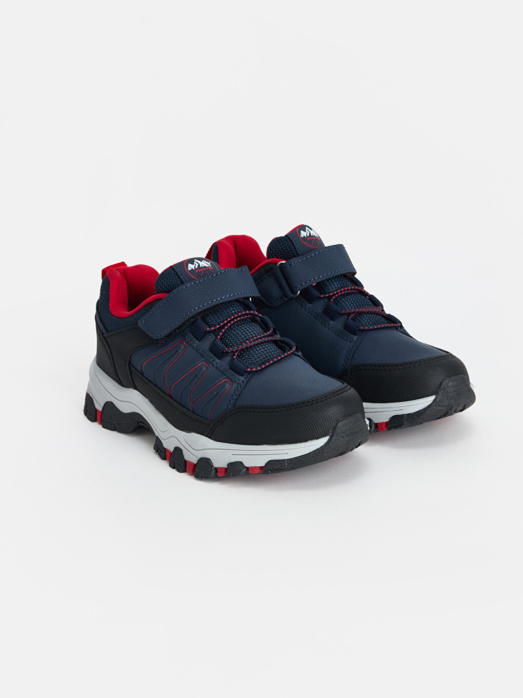 Laced Boys' Trekking Shoes