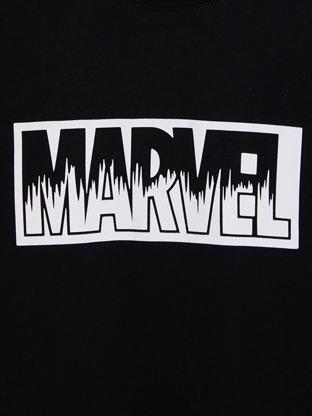 Siyah Bisiklet Yaka Marvel Baskılı Tişört-3
