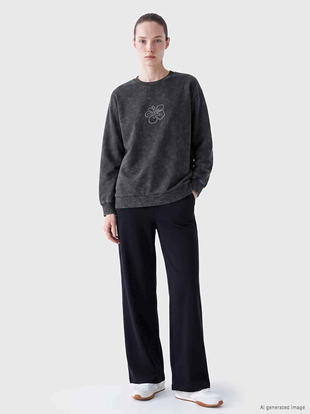 Sweatshirt Me Jakë Të Rrumbullakët E Zbukuruar Me Gurë Vezullues Për Gra-1