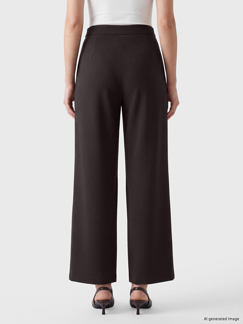 Kahverengi Loose Fit Kadın Pileli Kumaş Pantolon-3