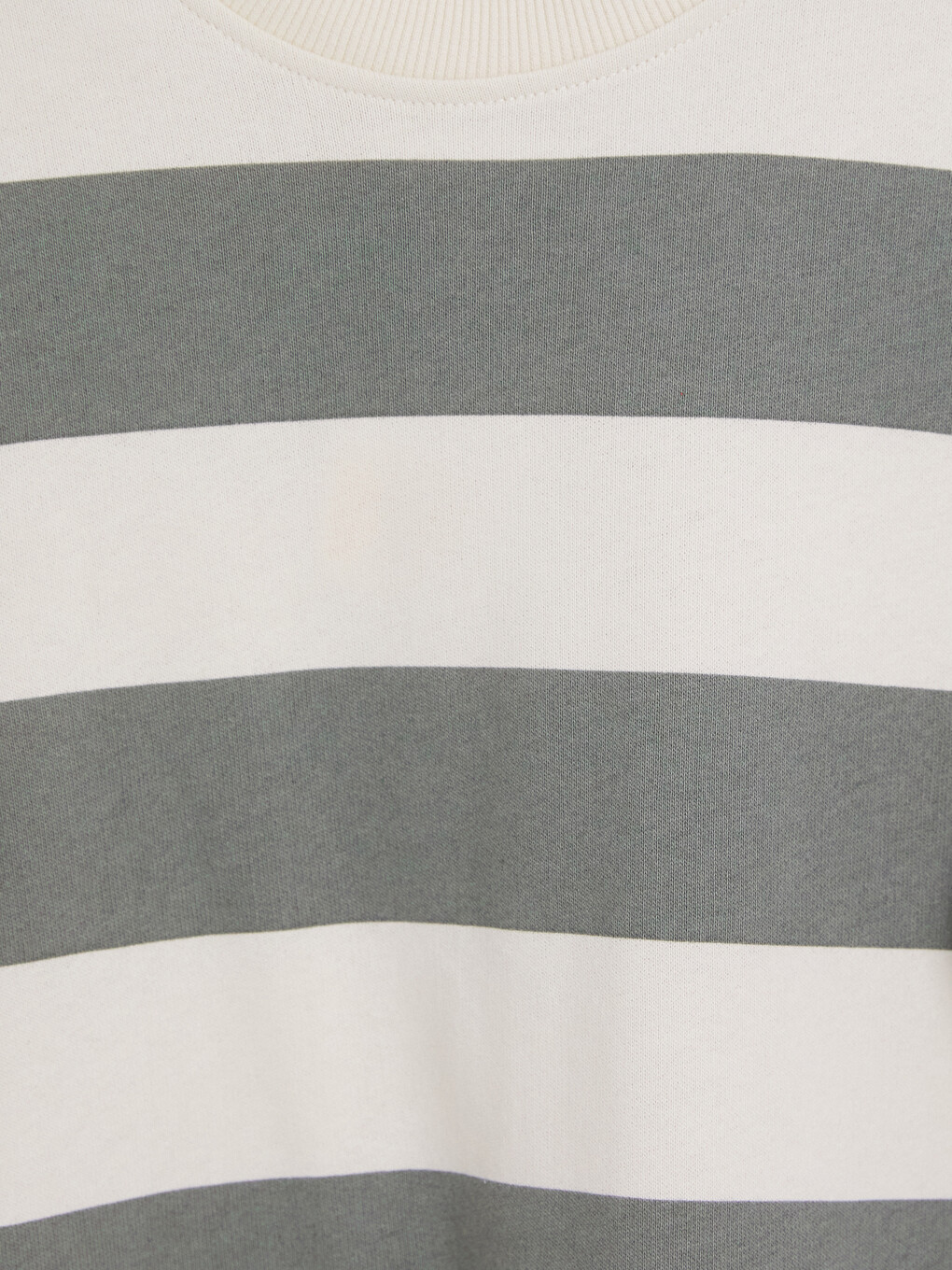 Striped Boys' Tracksuit Set-2