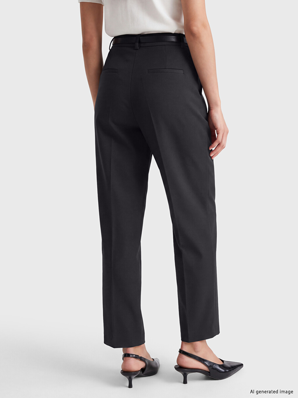 Siyah Beli Kemerli Kadın Kumaş Pantolon-3