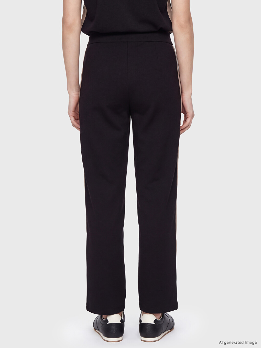 Elastic Waist Soft Touch Women's Sweatpants-4