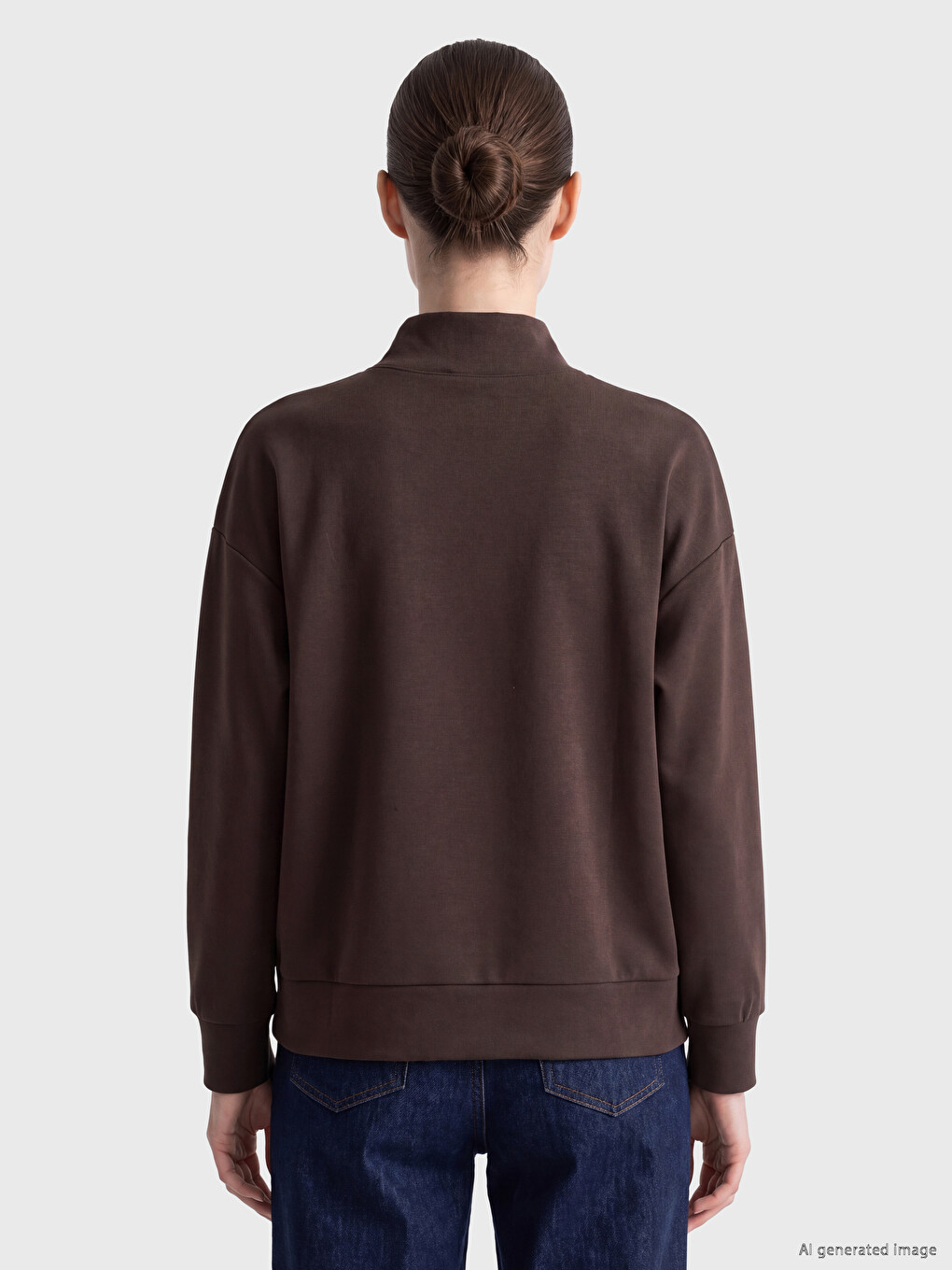 Kahverengi Dik Yaka Soft Touch Kadın Sweatshirt-3