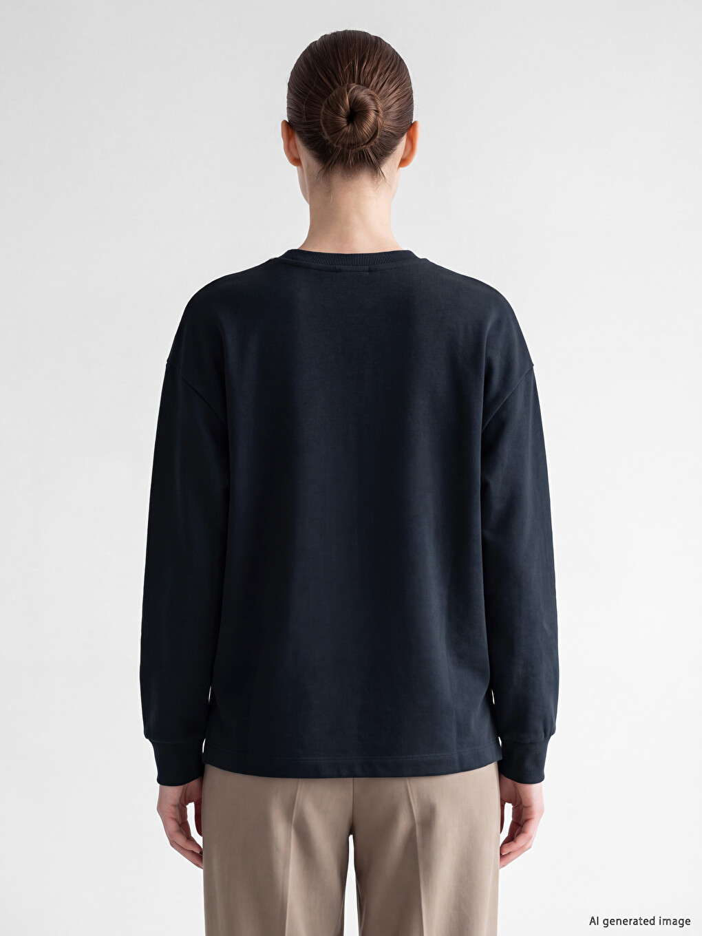 Lacivert Çiçekli Soft Touch Kadın Sweatshirt-3