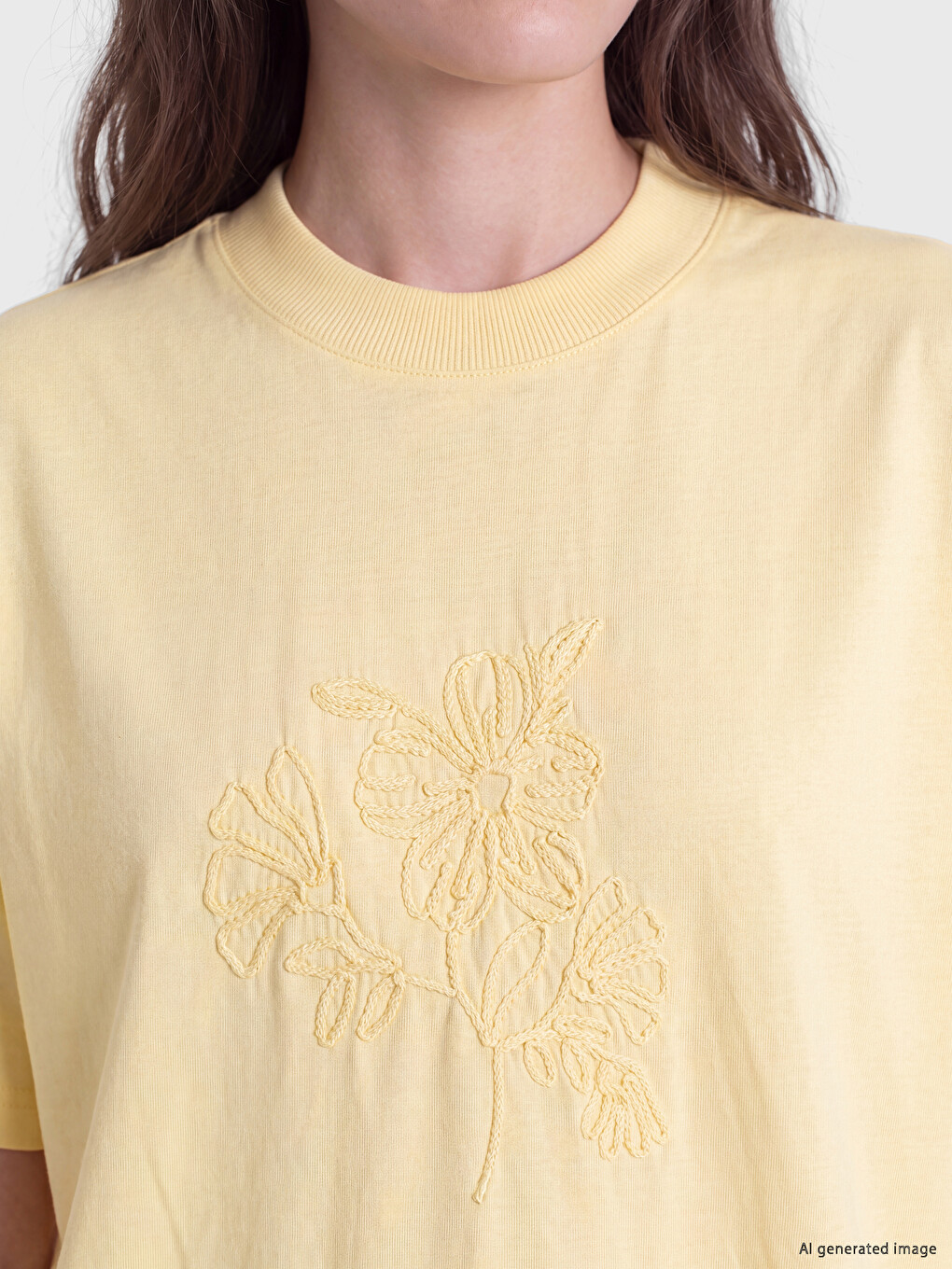 Crew Neck Embroidered %100 Cotton Women's T-shirt-2