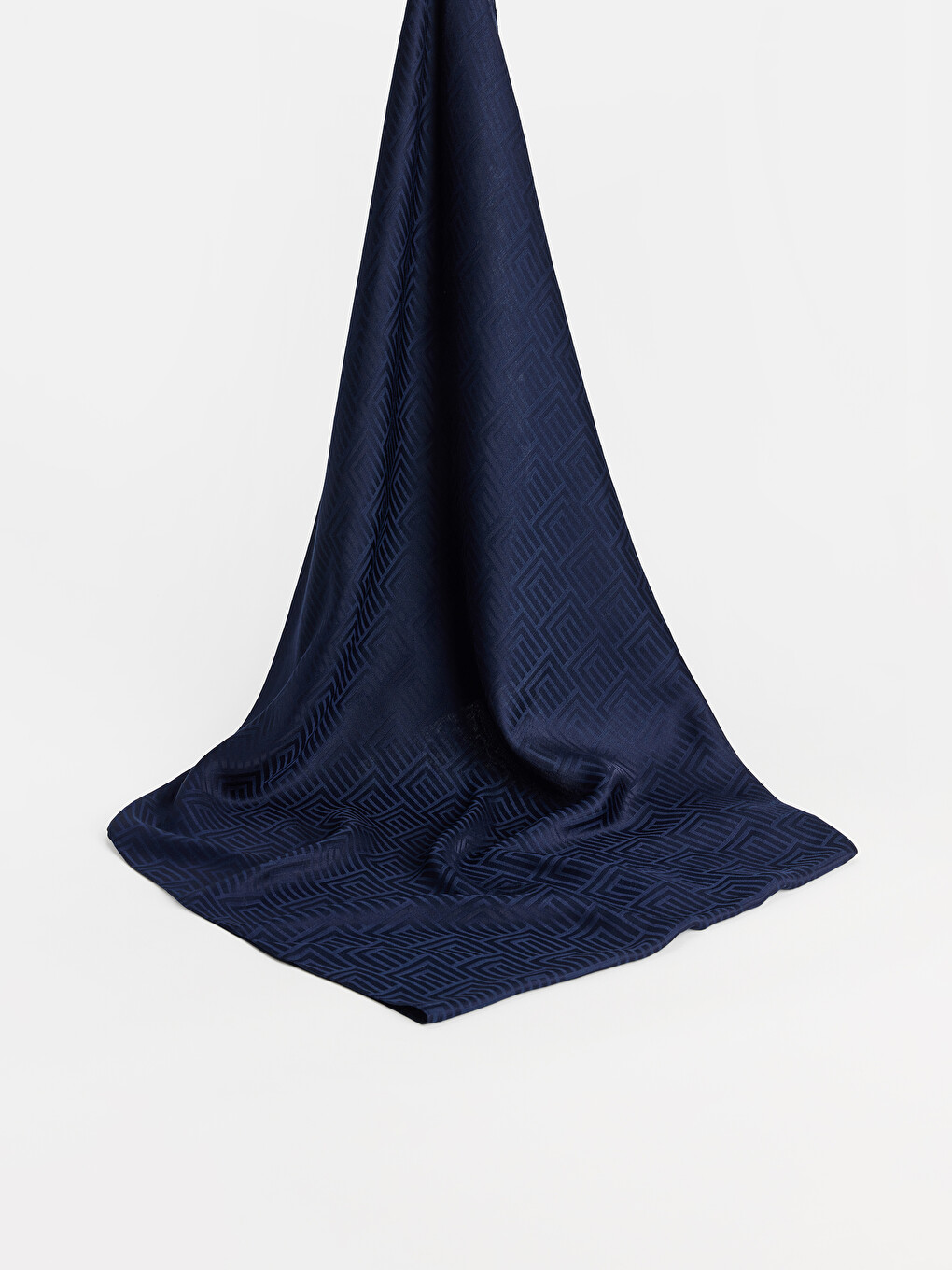 Patterned Women's Shawl