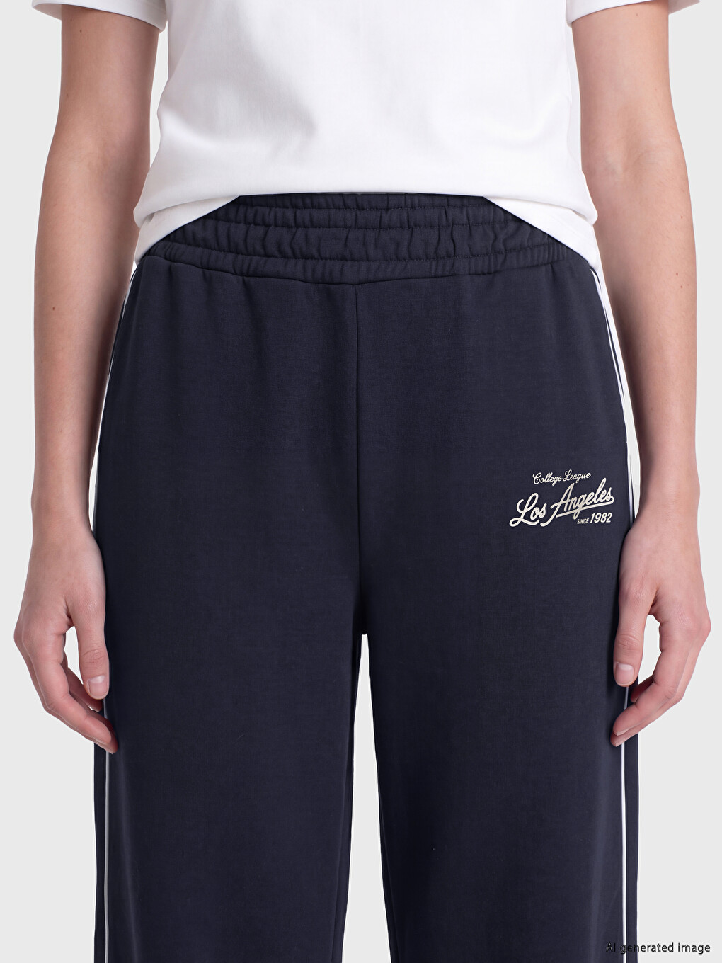 Woman Navy Sweatpants-2