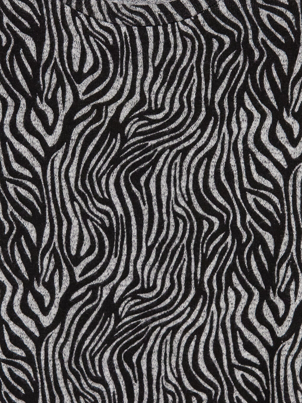 Crew Neck Patterned Blouse-6