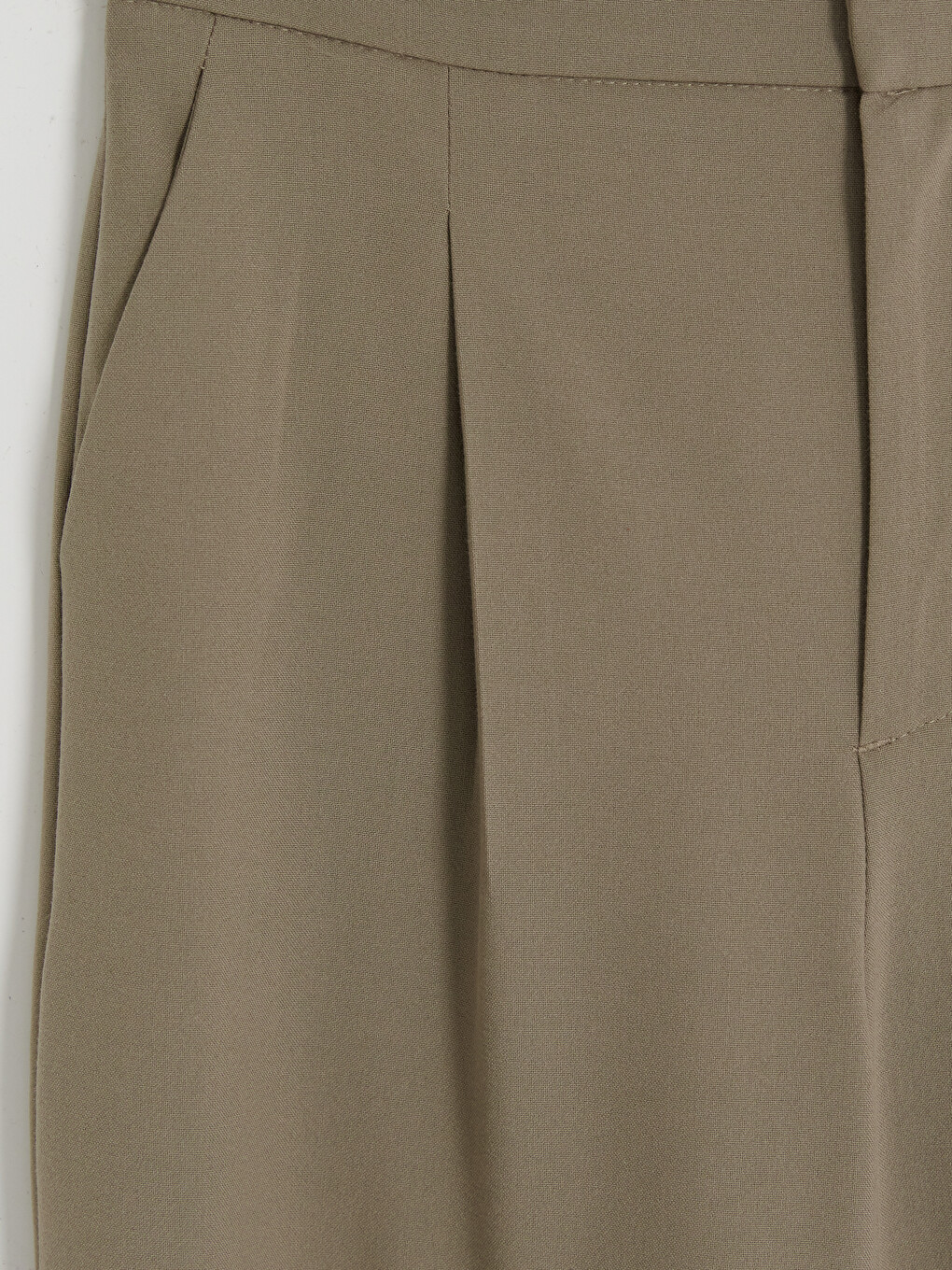 Regular Fit Women's Pleated Fabric Trousers-1