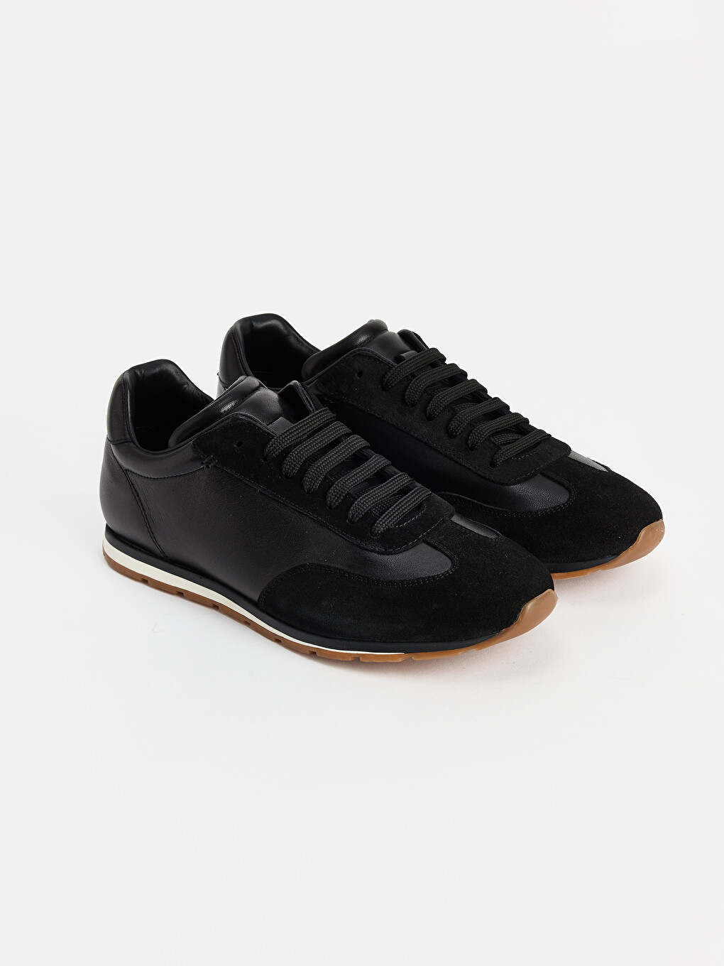 Siyah Deri Görünümlü Erkek Spor Ayakkabı
