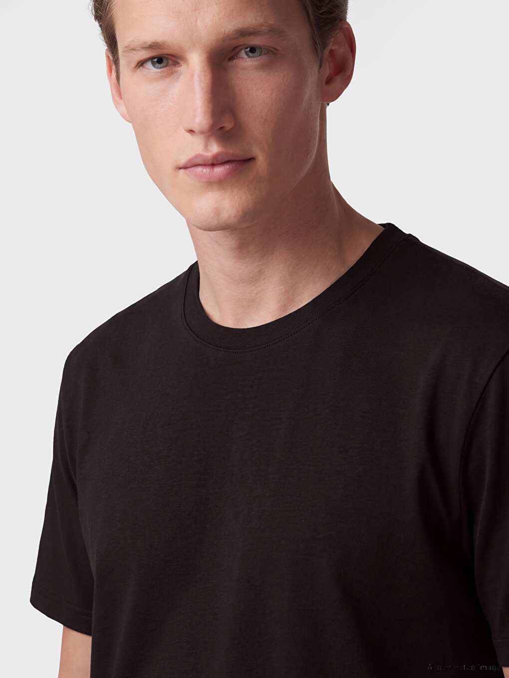 Crew Neck Dry Touch Men's T-shirt-2