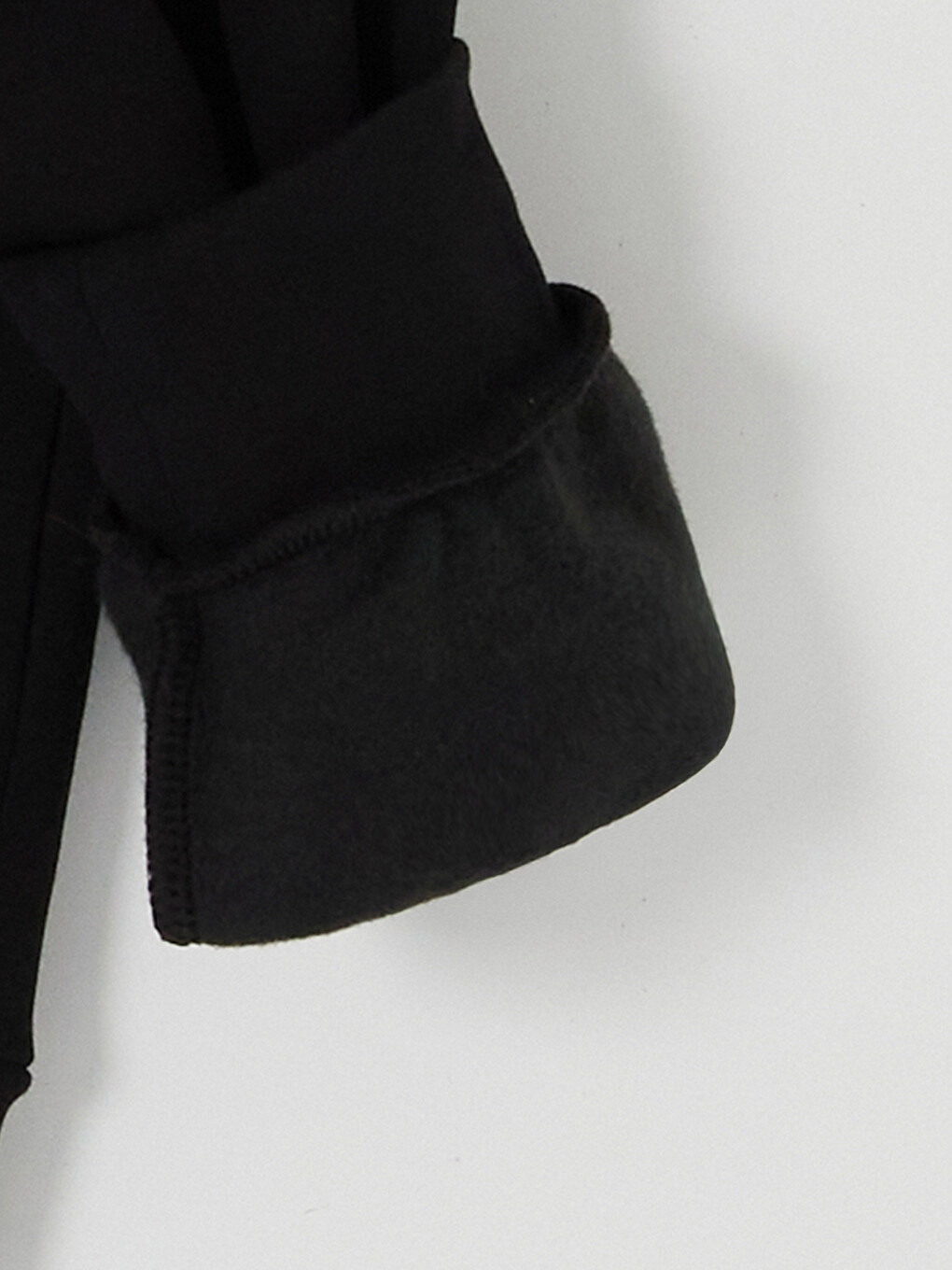 Siyah Bisiklet Yaka Nakışlı Erkek Sweatshirt-3