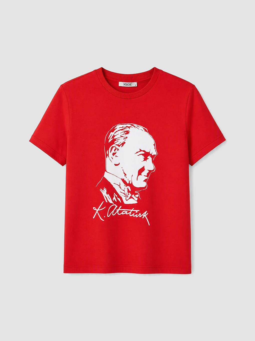 Kırmızı Atatürk Baskılı %100 Pamuklu Kadın Tişört