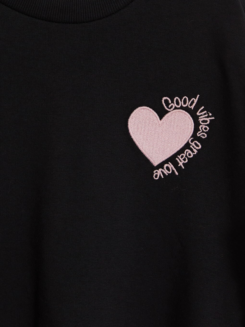 Siyah Nakışlı Kız Çocuk Sweatshirt-1