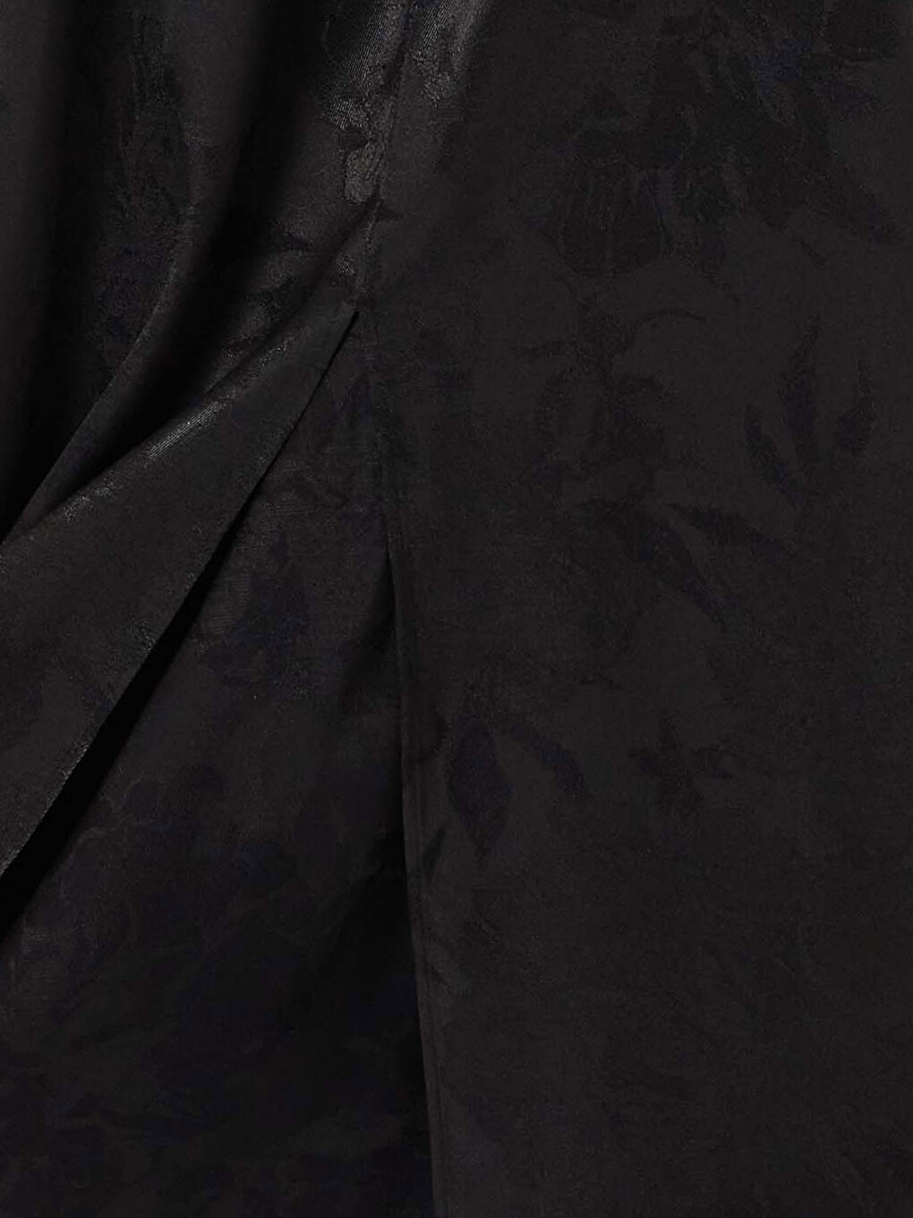 Siyah Hakim Yaka Nakışlı Elbise-3