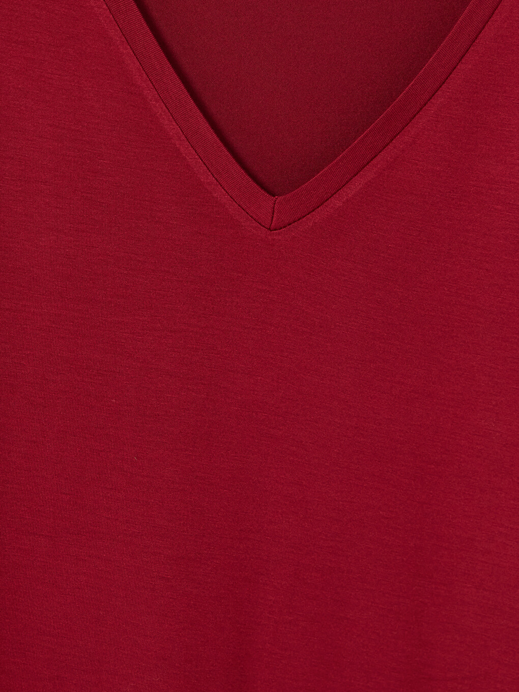Bordo V Yaka Kadın Tişört-1